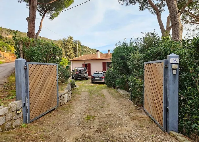 Sea View With Large Garden CAMPO NELL'ELBA