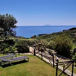 Sea View With Large Garden Βίλα