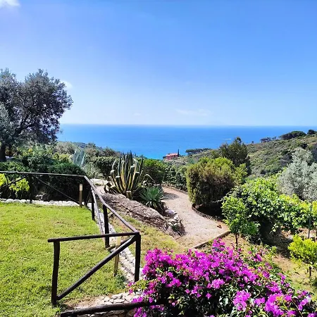 Willa Sea View With Large Garden Seccheto
