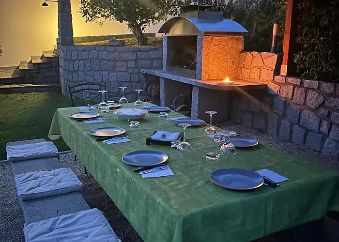 Sea View With Large Garden فيلة *