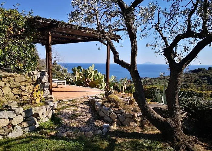 Sea View With Large Garden * CAMPO NELL'ELBA
