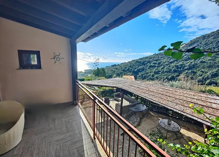 Sea View With Large Garden 坎普内尔巴