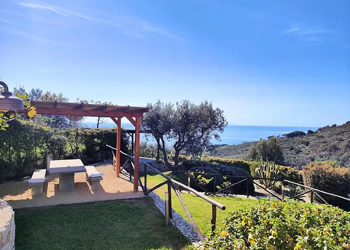 Sea View With Large Garden CAMPO NELL'ELBA